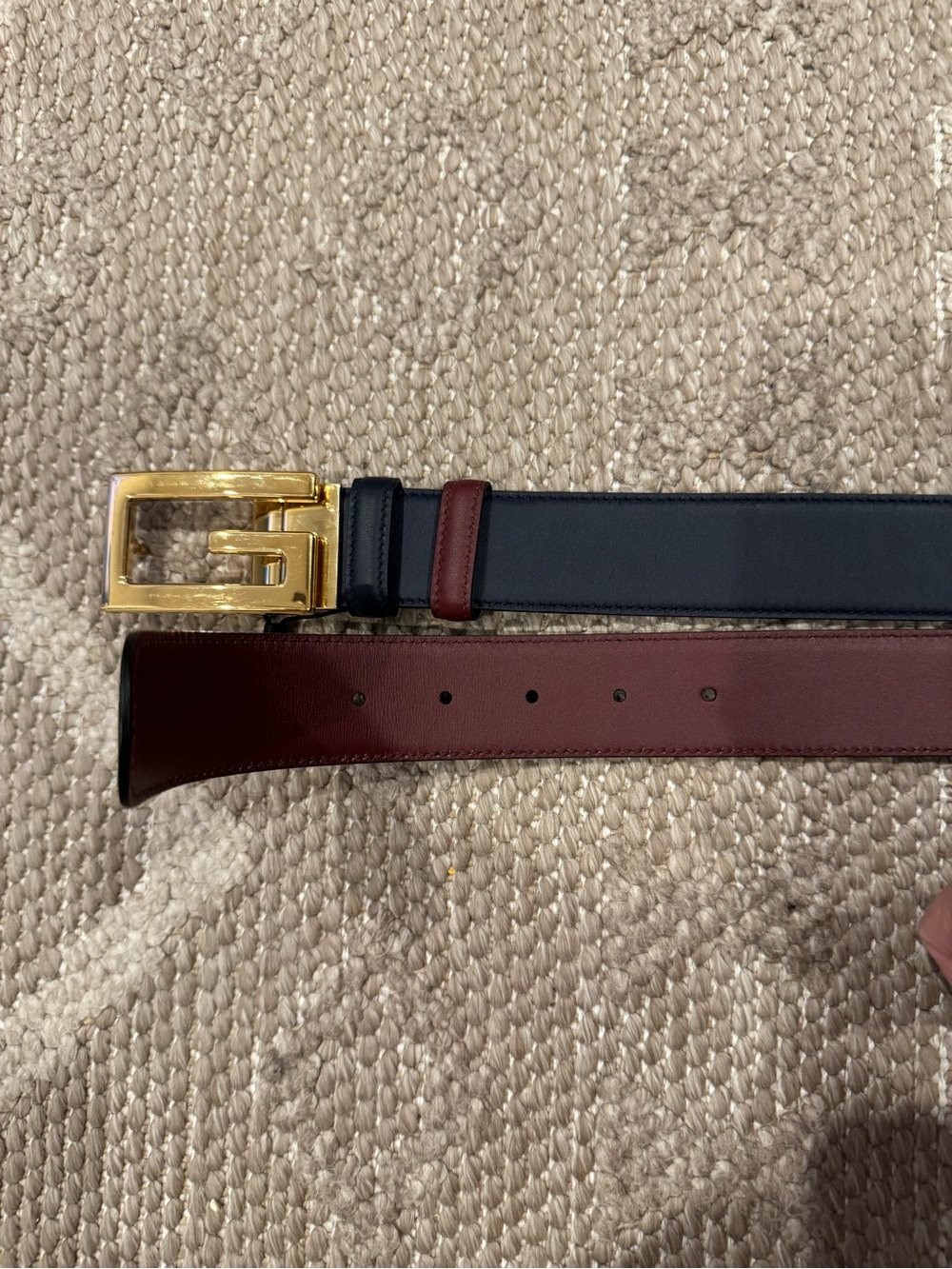 Gucci Reversible Leather G Buckle Belt Black Burgundy 110/44
